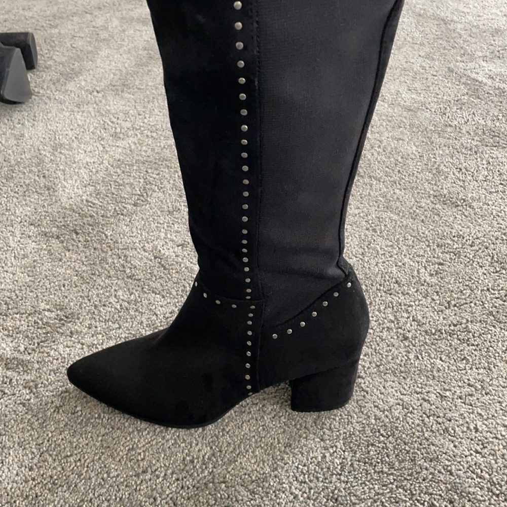 Black boots with studs